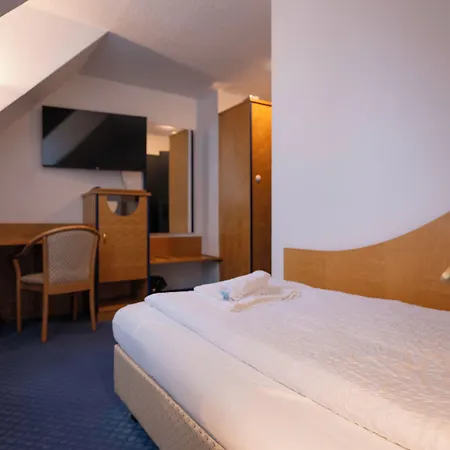 Viktoria Duesseldorf-neuss - Self Check-in 3*