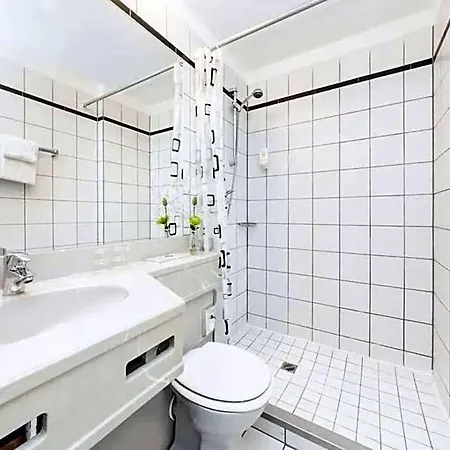 Viktoria Duesseldorf-neuss - Self Check-in ホテル 3*