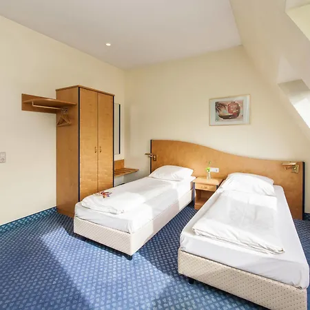 Viktoria Duesseldorf-neuss - Self Check-in 3*